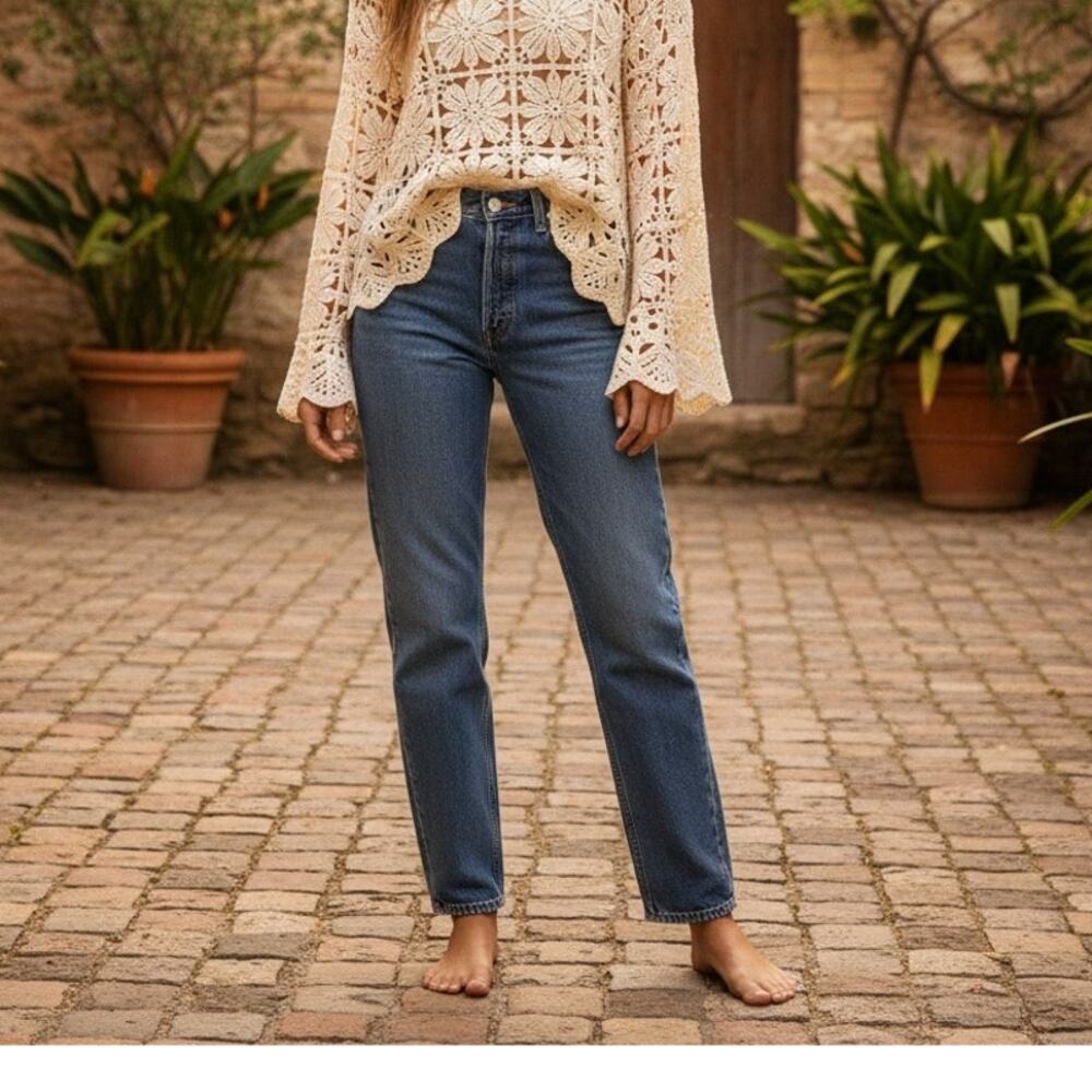 Levi's Blue Denim  Vintage 550 Highwaist Tapered Leg Jeans  12